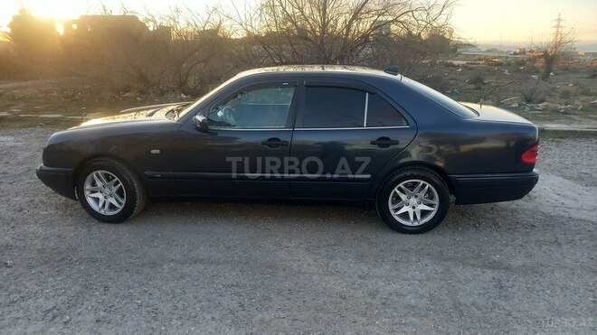 Mercedes E 200 1997, 212,000 km - 2.0 l - Sumqayıt