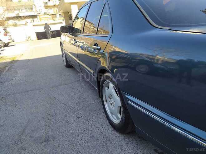 Mercedes E 220 2000, 389,000 km - 2.2 l - Bakı