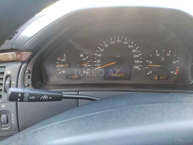 Mercedes E 220 2000, 389,000 km - 2.2 l - Bakı