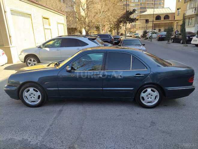 Mercedes E 220 2000, 389,000 km - 2.2 l - Bakı