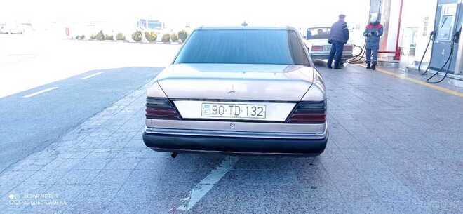 Mercedes E 250 1993, 315,263 km - 2.5 л - Sumqayıt