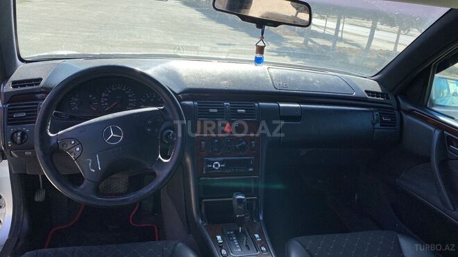Mercedes E 230 1995, 480,522 km - 2.3 l - Sumqayıt