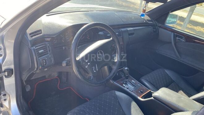 Mercedes E 230 1995, 480,522 km - 2.3 l - Sumqayıt