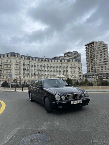 Mercedes E 220 2000, 403,000 km - 2.2 л - Bakı