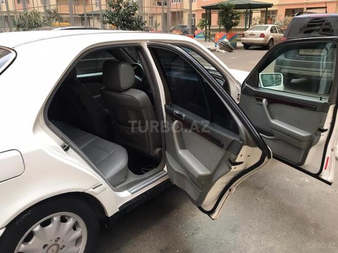 Mercedes C 230 1997, 280,000 km - 2.3 л - Bakı