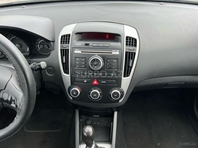 Kia Ceed 2010, 212,000 km - 1.4 l - Lənkəran