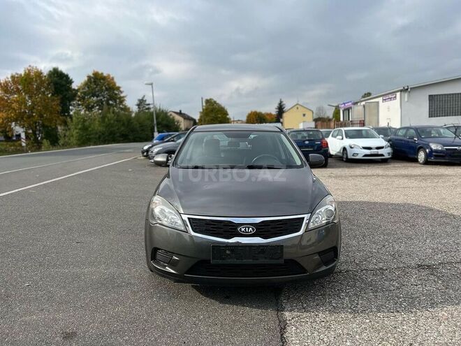 Kia Ceed 2010, 212,000 km - 1.4 l - Lənkəran