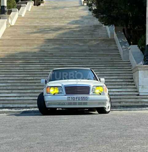 Mercedes E 280 1994, 198,000 km - 2.8 l - Bakı