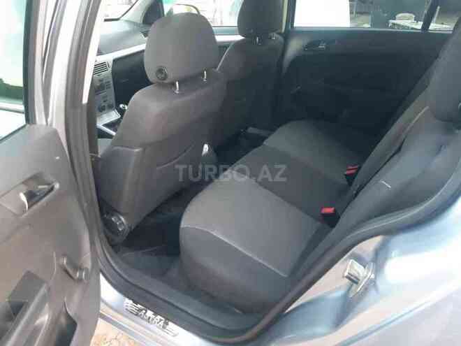 Opel Astra 2009, 242,500 km - 1.6 l - Bakı