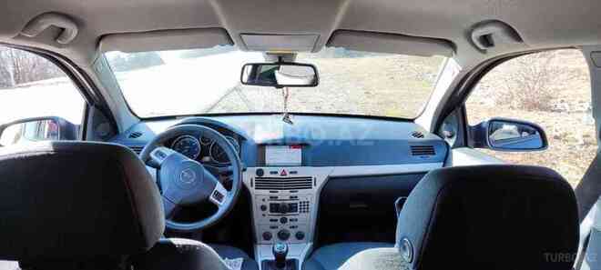 Opel Astra 2007, 260,000 km - 1.7 л - Qusar