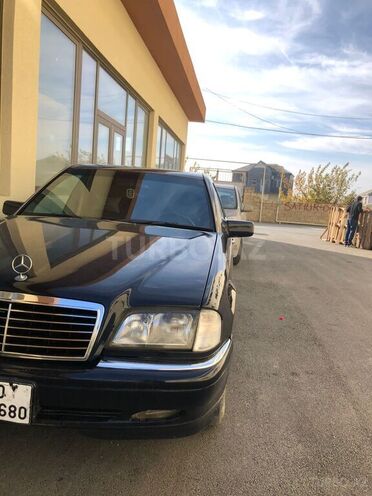 Mercedes C 230 1999, 235,000 km - 2.3 л - Bakı