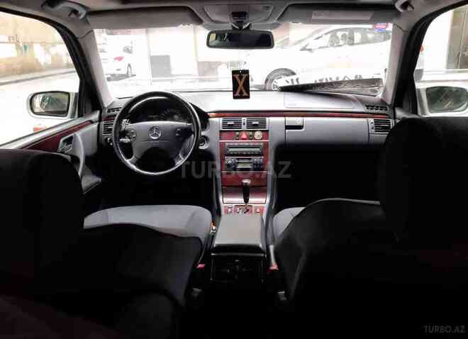 Mercedes E 240 1999, 145,000 km - 2.4 l - Bakı
