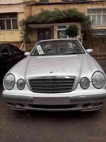 Mercedes E 240 1999, 145,000 km - 2.4 l - Bakı