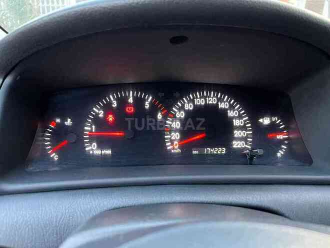 Toyota Corolla 2005, 174,000 km - 1.4 l - Bakı