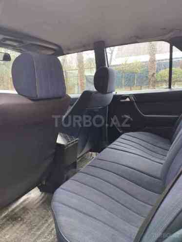 Mercedes E 230 1990, 500,000 km - 2.3 л - Astara