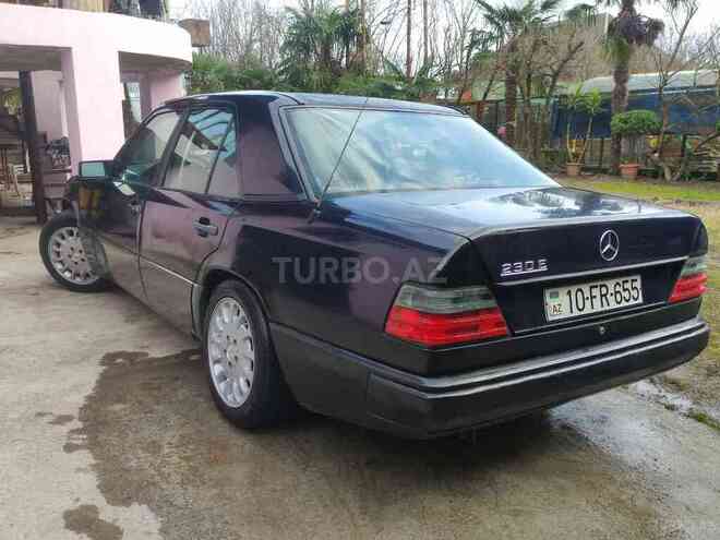 Mercedes E 230 1990, 500,000 km - 2.3 л - Astara