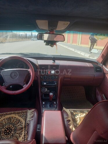 Mercedes E 220 1995, 267,319 km - 2.2 л - Gəncə
