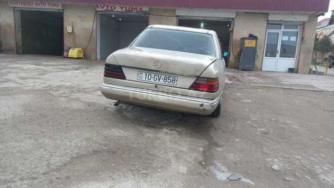 Mercedes E 230 1990, 222,222 km - 2.3 l - Bakı