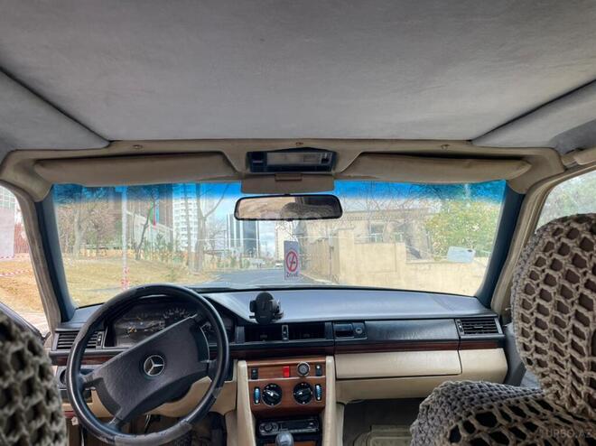 Mercedes E 230 1990, 222,222 km - 2.3 l - Bakı