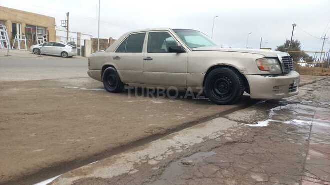 Mercedes E 230 1990, 222,222 km - 2.3 l - Bakı