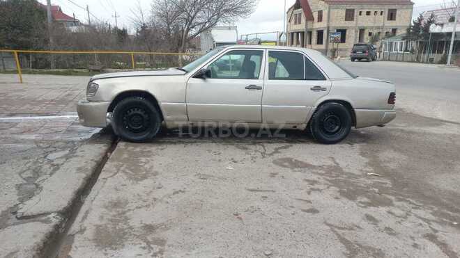 Mercedes E 230 1990, 222,222 km - 2.3 l - Bakı