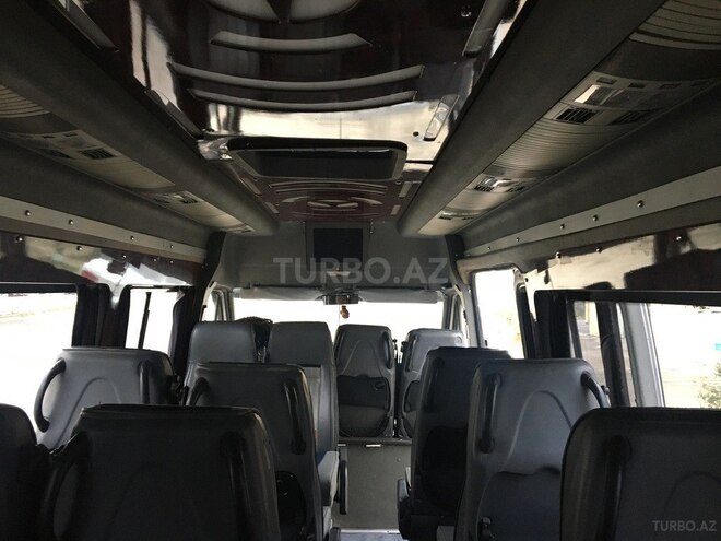 Mercedes Sprinter 319 2005, 289,635 km - 2.2 л - Qazax