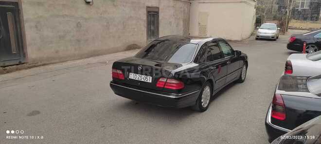 Mercedes E 220 2001, 400,000 km - 2.2 l - Bakı