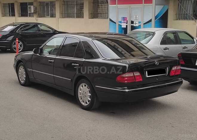 Mercedes E 220 2001, 400,000 km - 2.2 l - Bakı