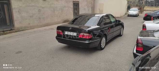 Mercedes E 220 2001, 400,000 km - 2.2 l - Bakı