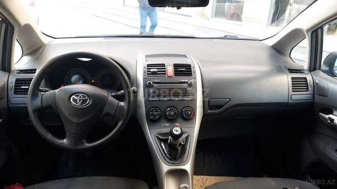 Toyota Auris 2008, 182,000 km - 1.4 l - Bakı