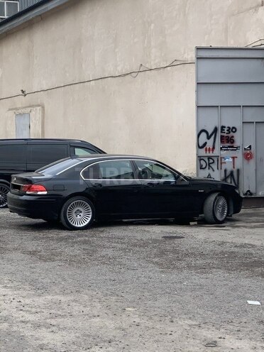 BMW 740 2006, 270,000 km - 4.0 l - Bakı