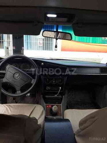 Mercedes 190 1988, 258,220 km - 2.0 л - Lənkəran