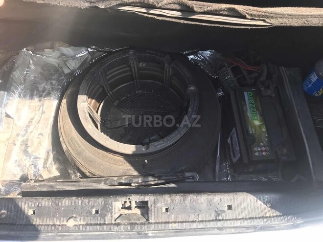 Mercedes E 220 1998, 490,000 km - 2.2 л - Ağcabədi