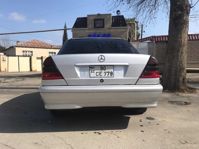 Mercedes E 220 1998, 490,000 km - 2.2 л - Ağcabədi