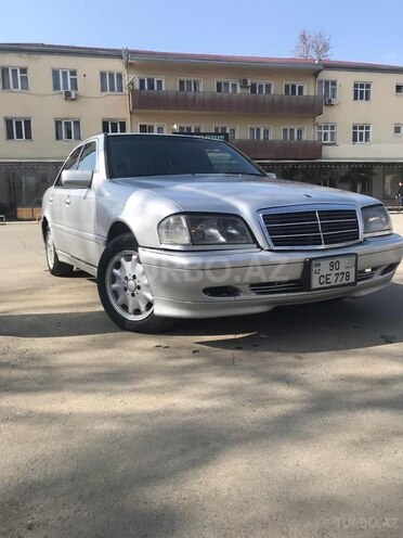 Mercedes E 220 1998, 490,000 km - 2.2 л - Ağcabədi