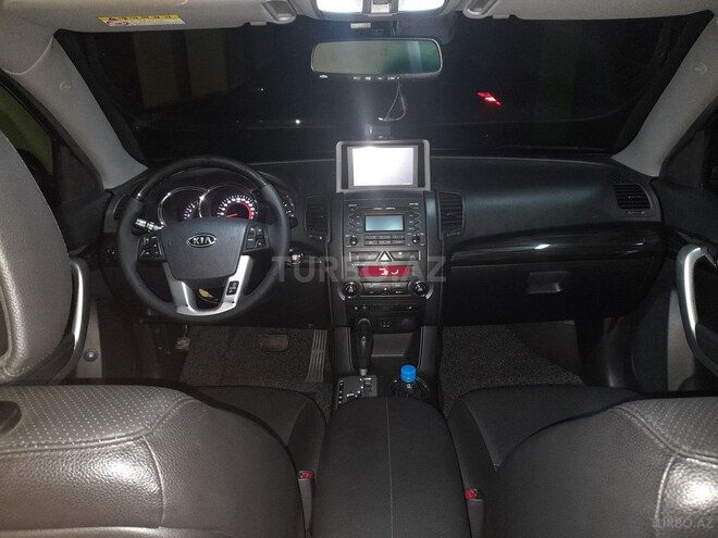 Kia Sorento 2011, 27,600 km - 2.0 l - Bakı