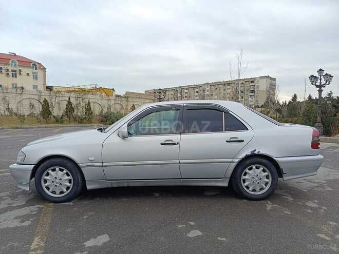 Mercedes C 180 1999, 286,000 km - 1.8 л - Bakı
