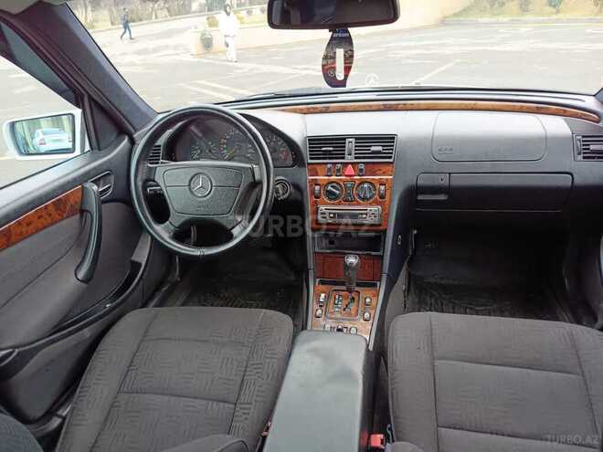 Mercedes C 180 1999, 286,000 km - 1.8 л - Bakı