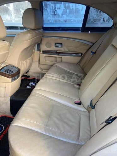 BMW 745 2004, 250,000 km - 4.4 l - Bakı