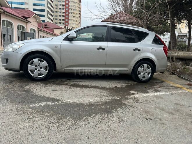 Kia Ceed 2009, 250,000 km - 1.4 l - Bakı