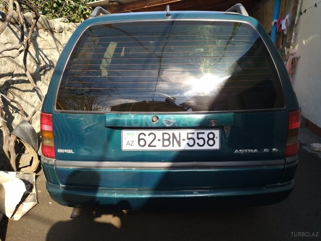 Opel Astra 1997, 450,000 km - 1.6 l - Zaqatala