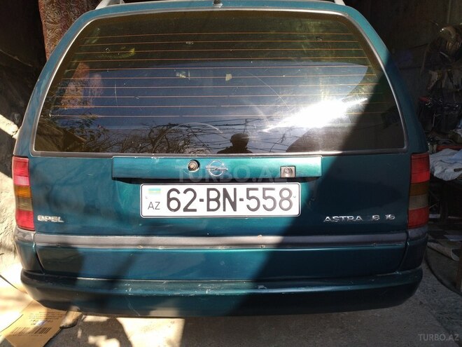 Opel Astra 1997, 450,000 km - 1.6 l - Zaqatala