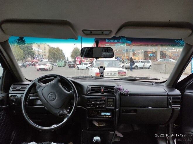 Opel Vectra 1995, 530,000 km - 2.0 l - Gəncə