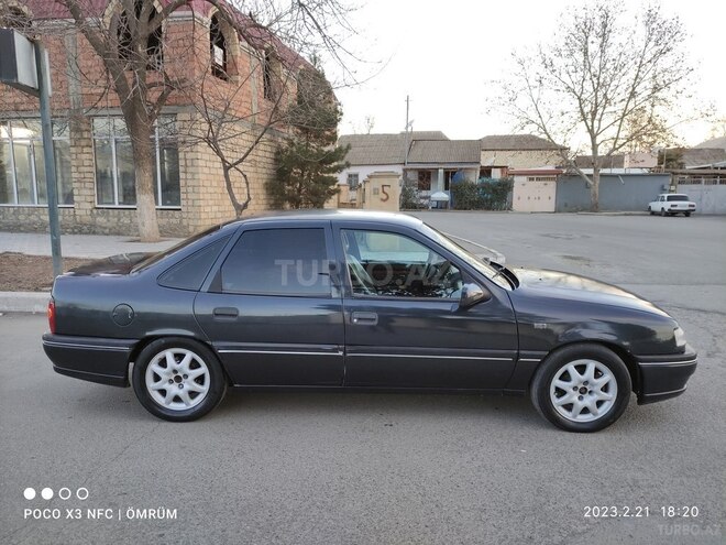 Opel Vectra 1995, 530,000 km - 2.0 l - Gəncə