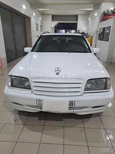 Mercedes C 220 1999, 243,000 km - 2.2 l - Bakı