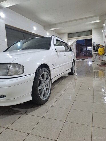 Mercedes C 220 1999, 243,000 km - 2.2 l - Bakı