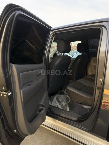 Toyota Hilux 2012, 103,000 km - 2.7 l - Bakı