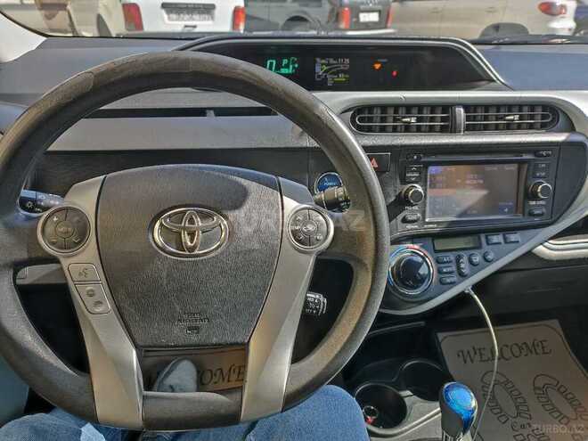 Toyota Prius C 2012, 148,060 km - 1.5 l - Bakı