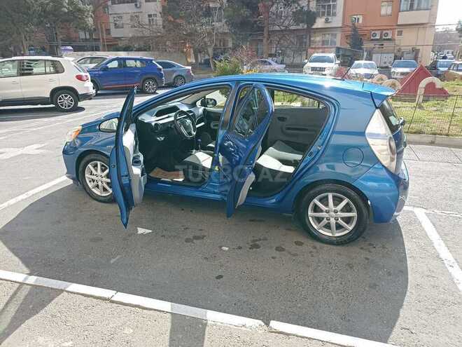 Toyota Prius C 2012, 148,060 km - 1.5 l - Bakı