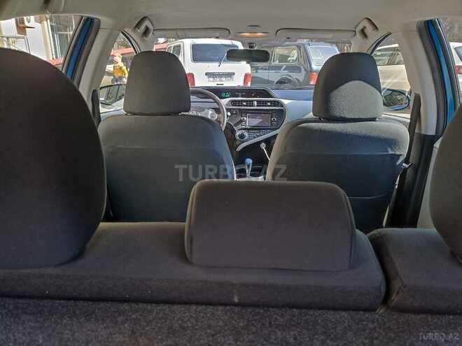 Toyota Prius C 2012, 148,060 km - 1.5 l - Bakı